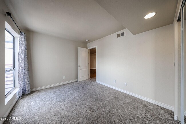 Building Photo - 3435 W Danbury Dr