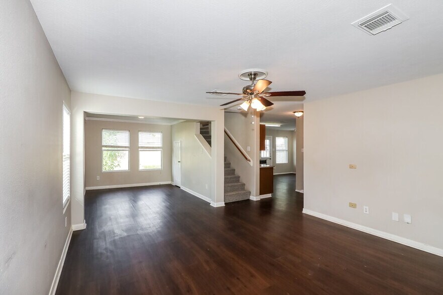 Building Photo - 7510 American Holly Ct