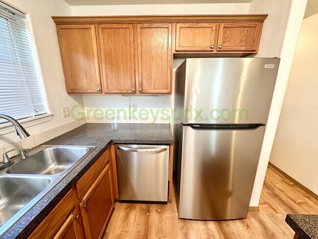 Building Photo - 3-Bedroom, 2-Bathroom Row House Near Alberta Arts District