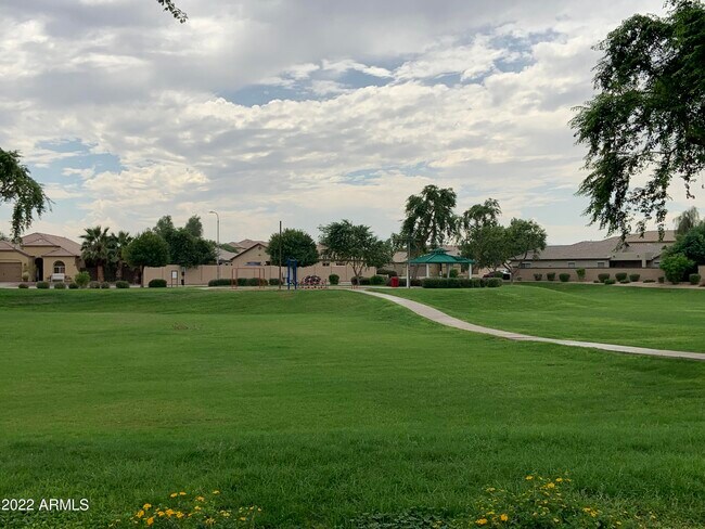 Building Photo - 9130 W Cypress St