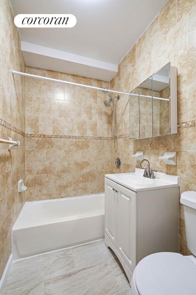 Building Photo - 315 E 163rd St