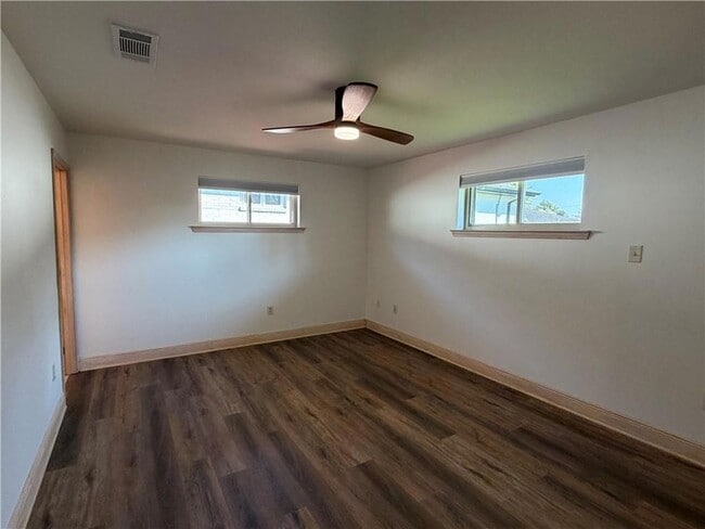 Building Photo - 4840 Rye St