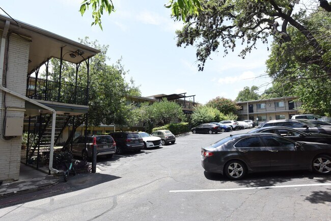 Building Photo - 2 bed room unit with Downtown Austin views!
