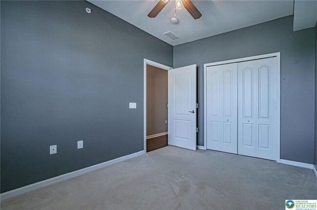 Building Photo - 6885 Pioneer Dr