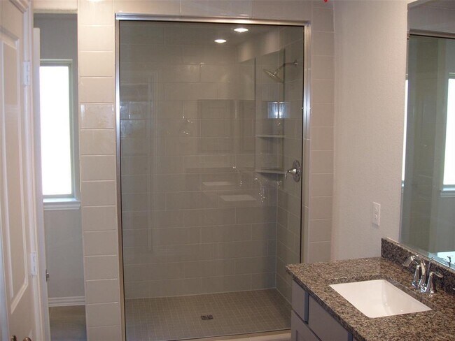 Building Photo - 210 Moon Dance Ct