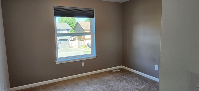 Building Photo - 3 bed 2.5 bath Single Family Home, Monroe ...