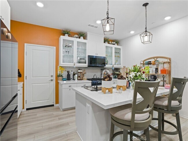 Building Photo - 5628 Kate Way