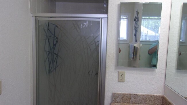 Building Photo - 10821 SW 83rd Ct