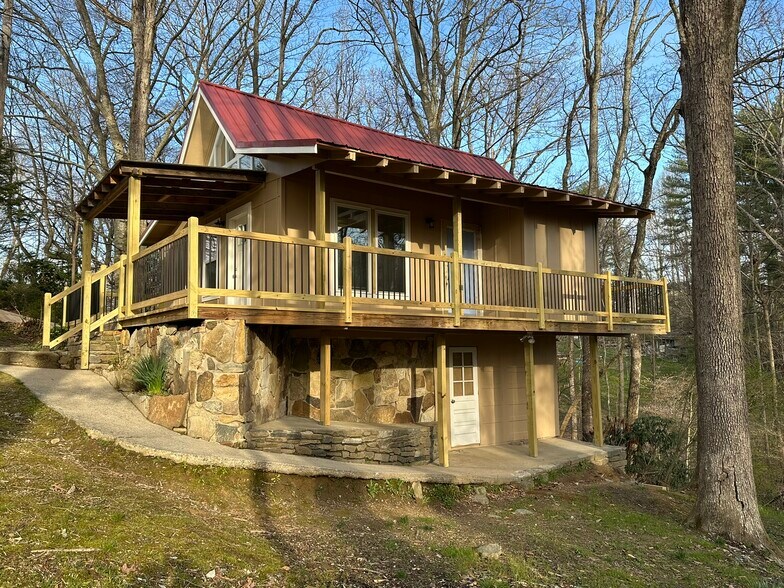 Side of house (basement access) - 6133 Brevard Rd