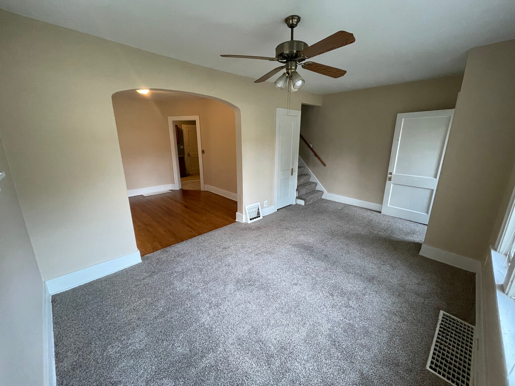 Building Photo - 122 N 38th St