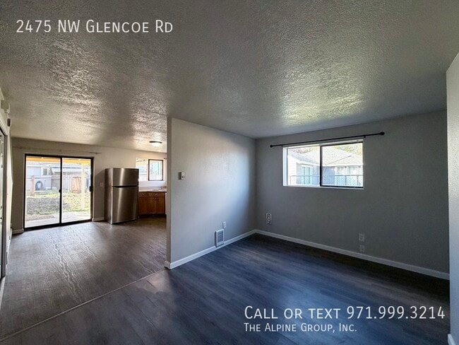 Building Photo - 2475 NW Glencoe Rd
