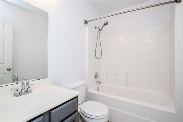 Building Photo - 1418 Heather Brook Dr