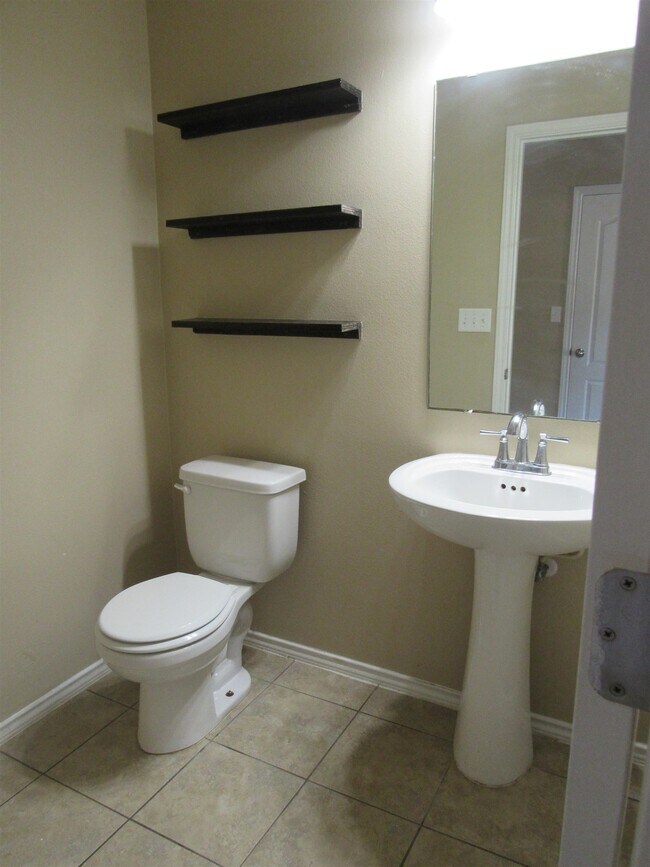 Building Photo - 6106 Eusebio Dr