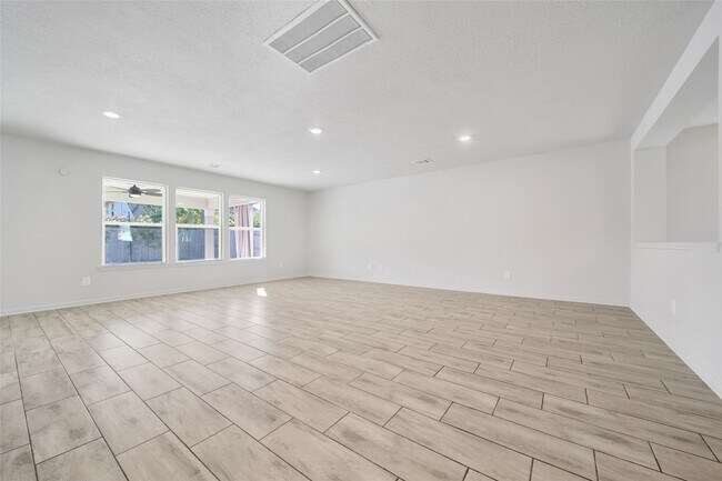 Building Photo - 20864 Sheffield Pk Dr