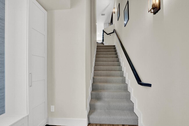 Building Photo - 1506 Mizzenmast Way