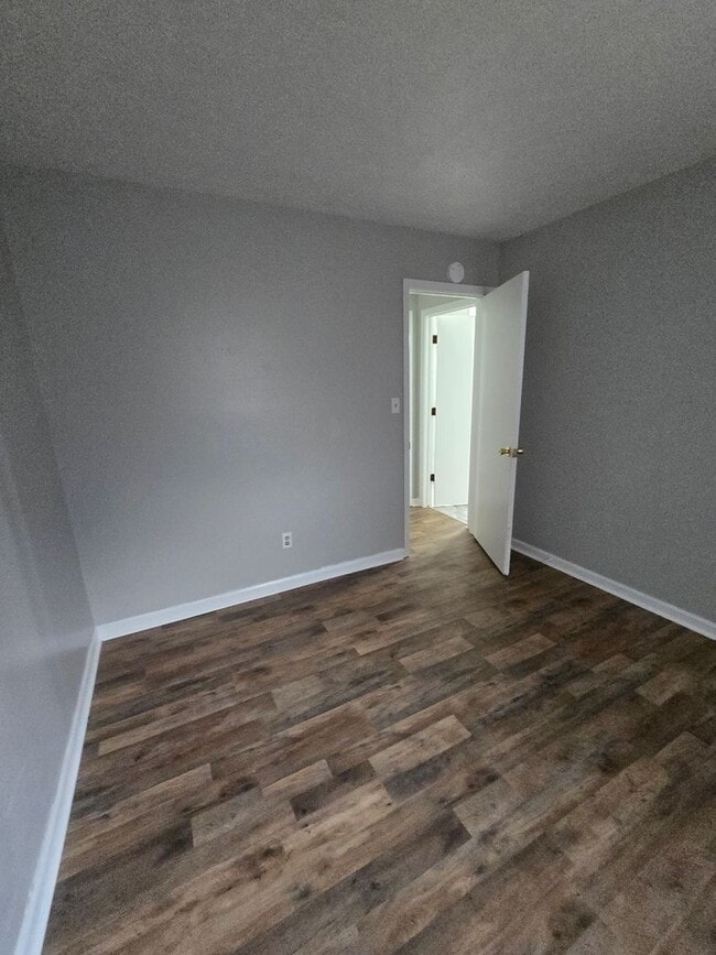 Building Photo - Two Bedroom Duplex in Lawrence Township ne...