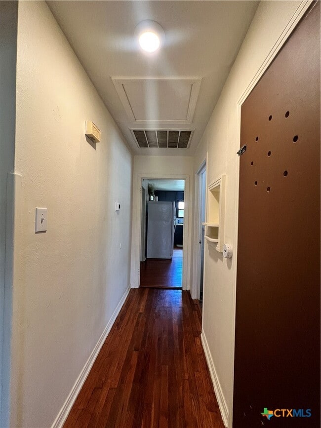 Building Photo - 1519 S 43rd St