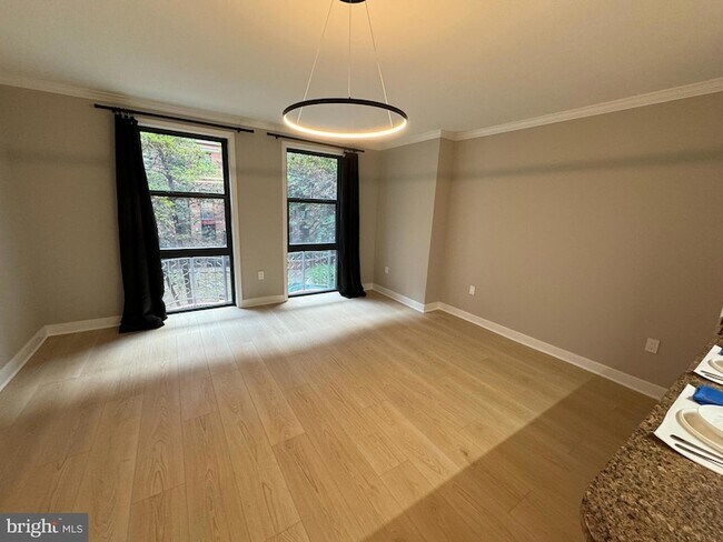 Building Photo - 616 E Street NW Unit 308