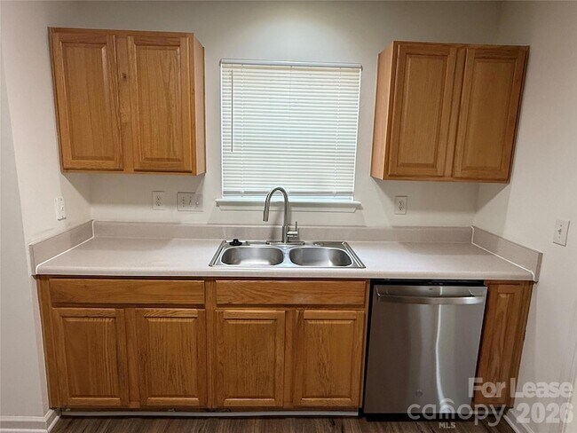 Building Photo - 4411 Canipe Dr