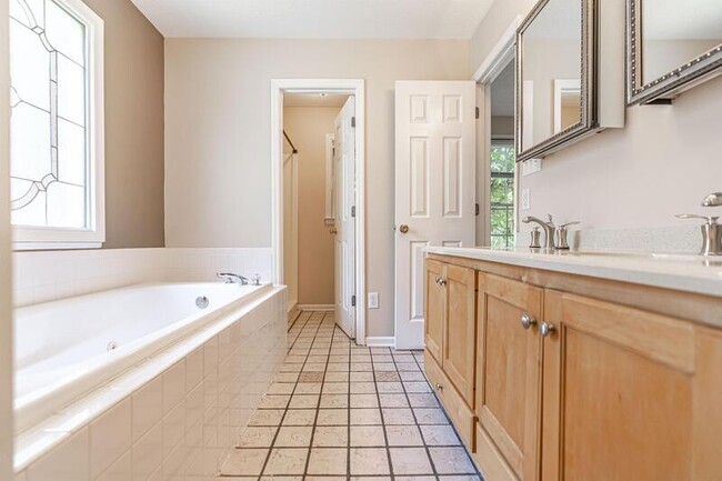 Building Photo - 6513 Jacobs Creek Cir