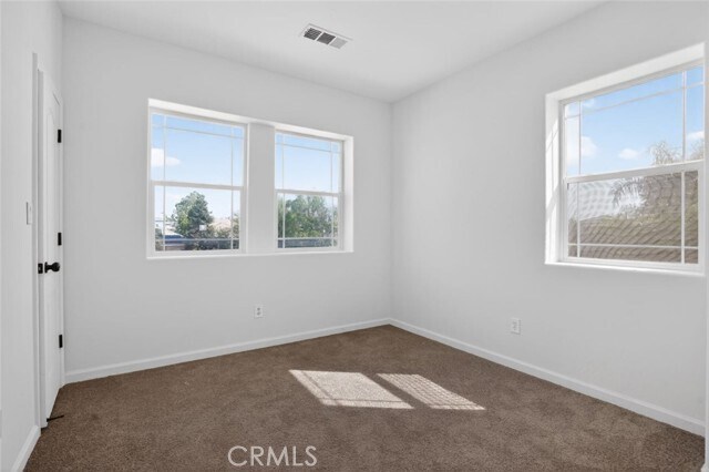 Building Photo - 423 Rian Noelle Ct