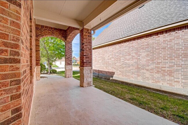 Building Photo - 75 Tapestry Forest Pl