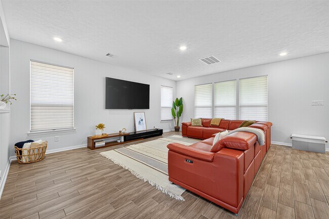 Building Photo - 15510 Birchdale Dr