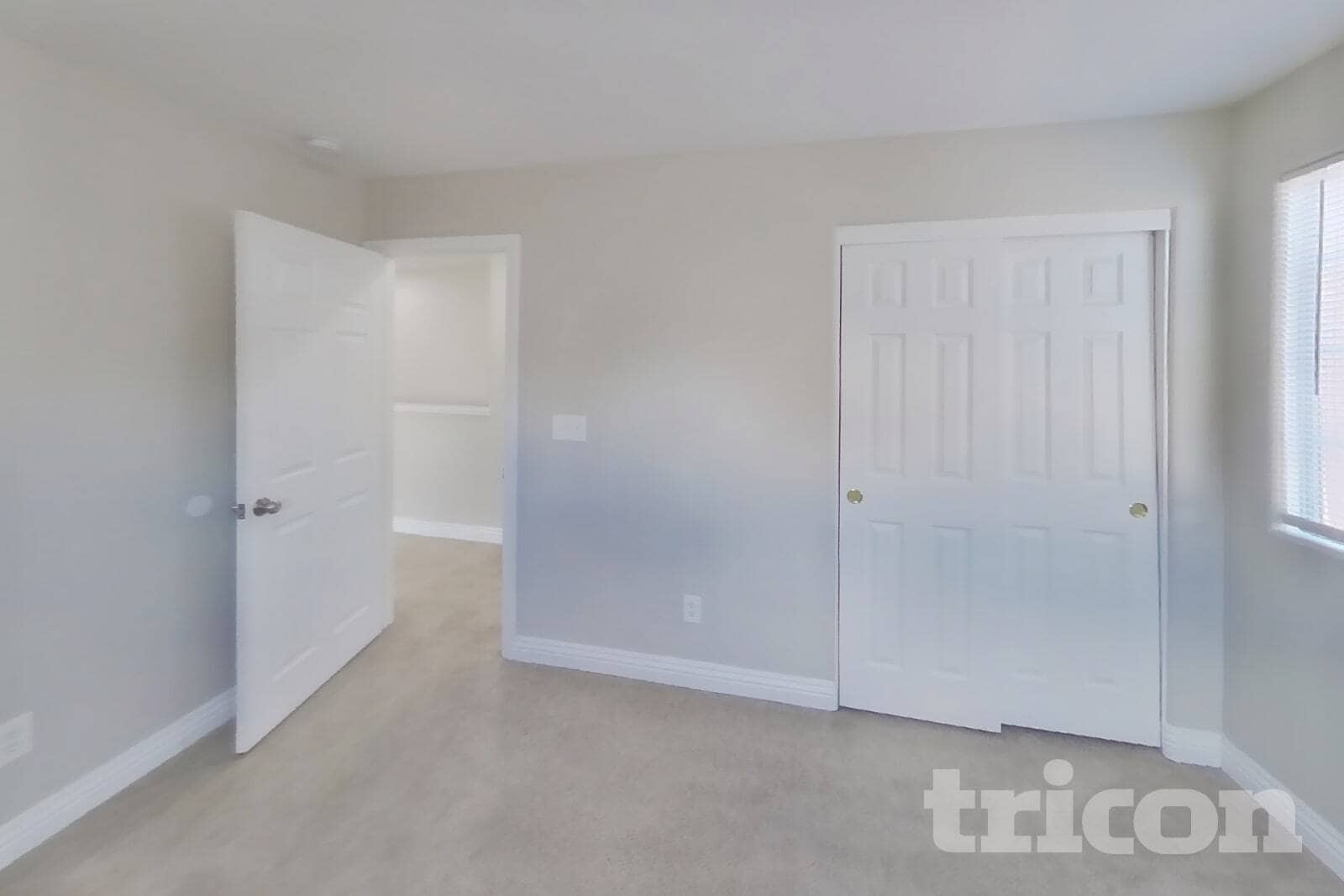Building Photo - 9827 W Spinnaker Creek Ave