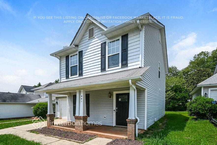 Building Photo - 441 Amir Cir