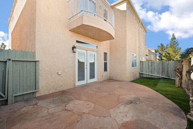 Building Photo - 7101 Natalie Janae Ln NE