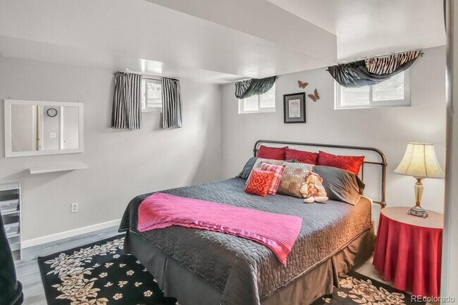 Building Photo - 6550 Tabor St