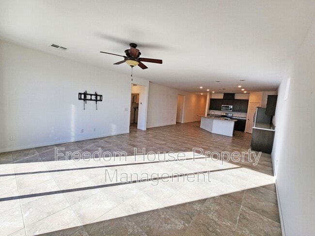 Building Photo - 3543 E Wallowa Dr