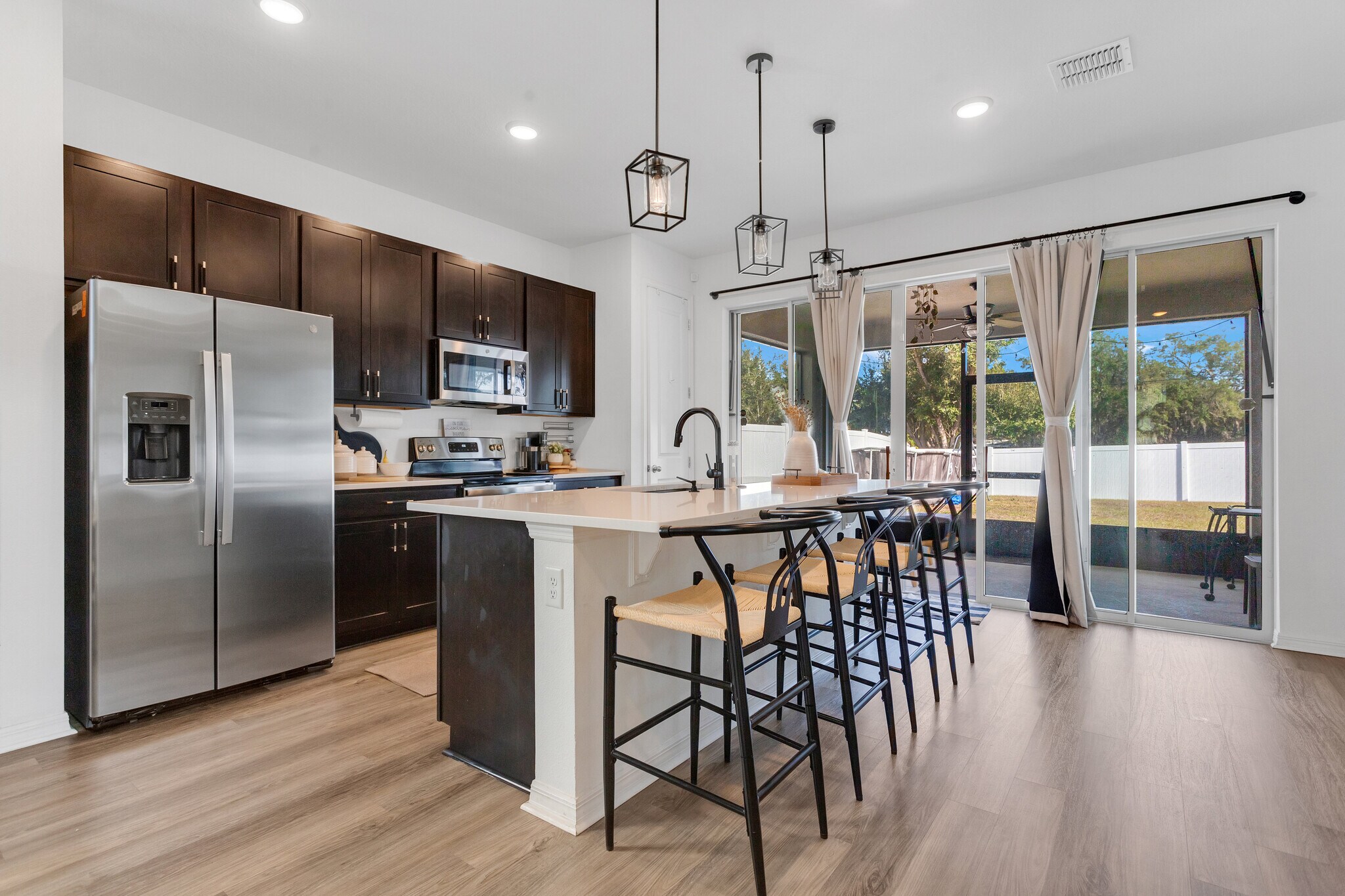 Building Photo - 682 Heritage Square Dr