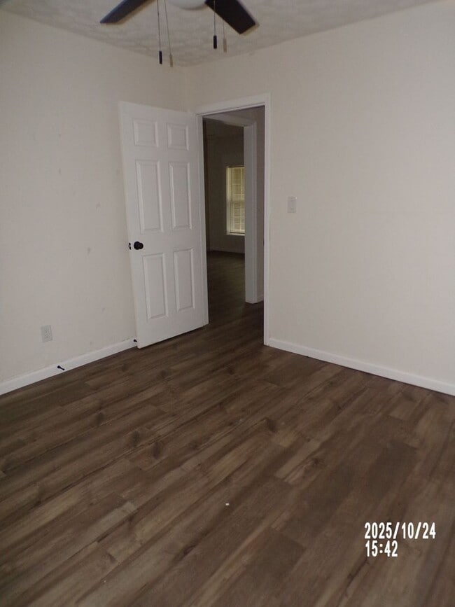 Building Photo - Fantastic redo