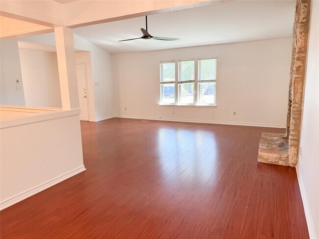 Building Photo - 11910 Stout Oak Trail