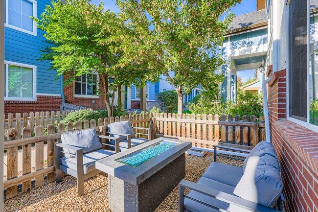 MOVE IN SPECIAL - MOVE IN  SPECIAL