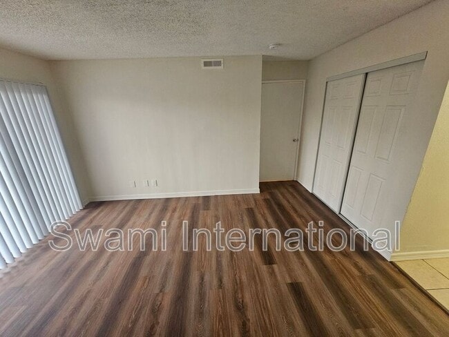 Building Photo - 926 Wilmington Blvd