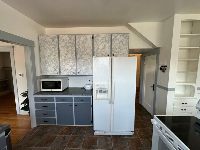 Building Photo - 4022 N 28th St