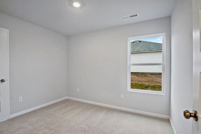Building Photo - 821 Ashford Dr