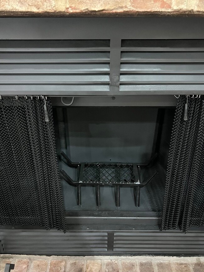 Building Photo - 109 Ravinia Dr