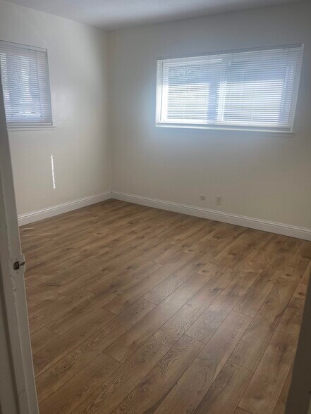 Building Photo - 1119 Starbird Cir