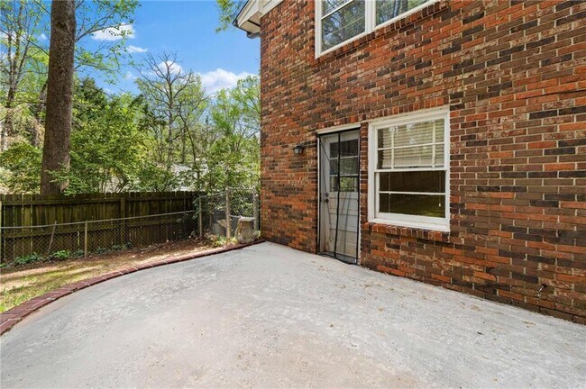Building Photo - 274 Land O Lakes Ct NE