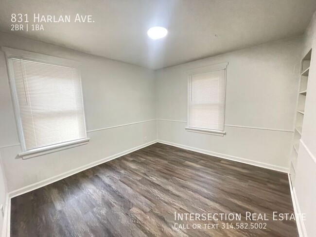 Building Photo - Section 8 Approved! Fully Renovated 2Bed/1...