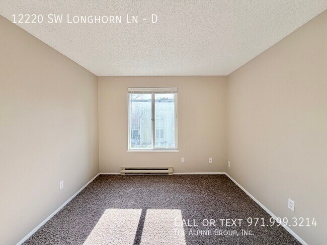 Building Photo - 12220 SW Longhorn Ln