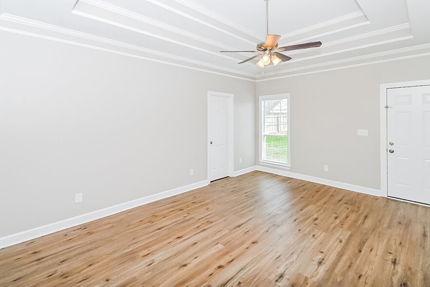 Building Photo - 2685 Graystone Dr