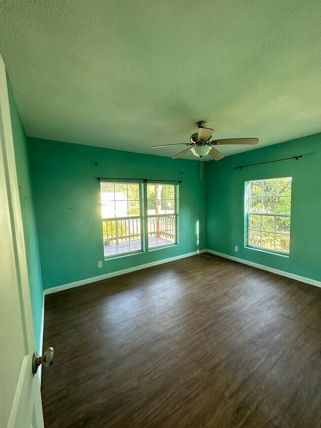 Building Photo - 16590 Gaskin St