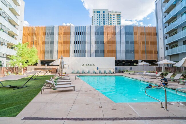 Building Photo - 333 E Roosevelt St