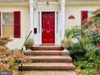 Building Photo - 3902 Hadley Square W