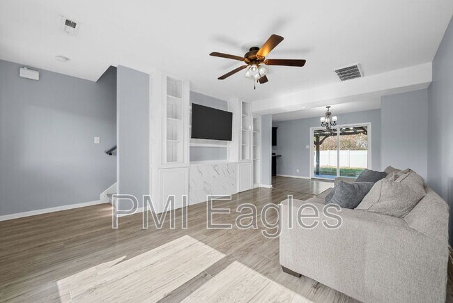 Building Photo - 3815 Harvest Ridge