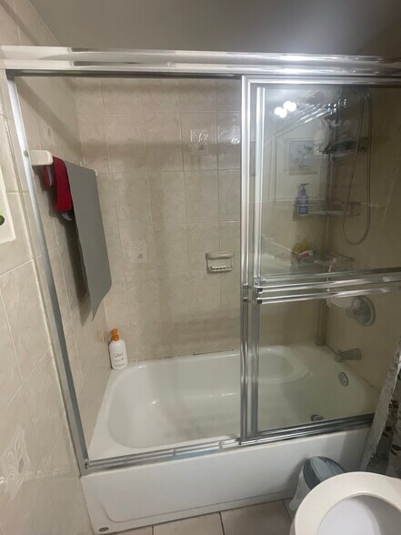 Building Photo - 4150 W 10th Ln